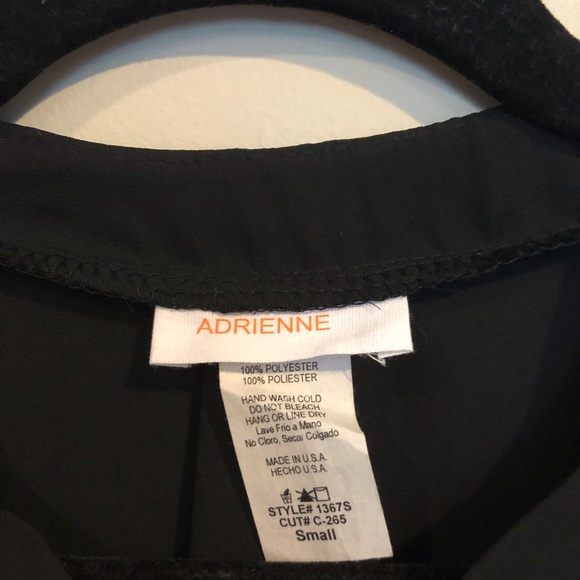 🏆HP🏆 Black V Neck Top - Picture 2 of 7